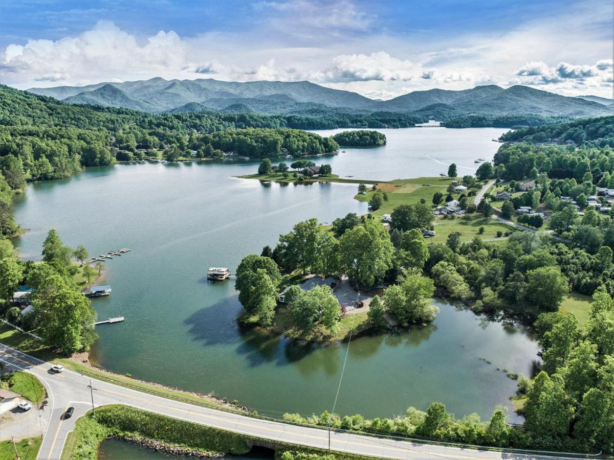Tranquille Resort Hiawassee Exteriör bild